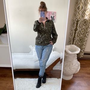 GAP COTTON CAMOUFLAGE JACKET ZIPPER POCKETS ADJUSTABLE WAIST GREEN KHAKI